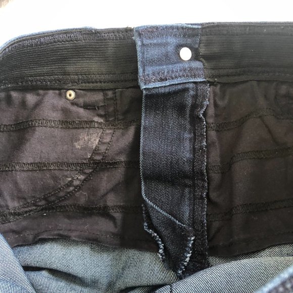 Chico's, Fabulously Slimming Sz 0 Dark Blue Jeans - Picture 6 of 8